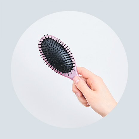 ヘアブラシを使ってもOK!